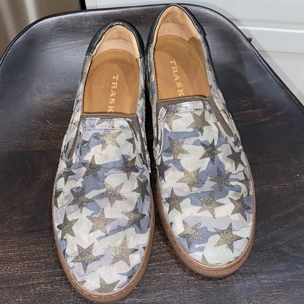 Trask slip on sneakers